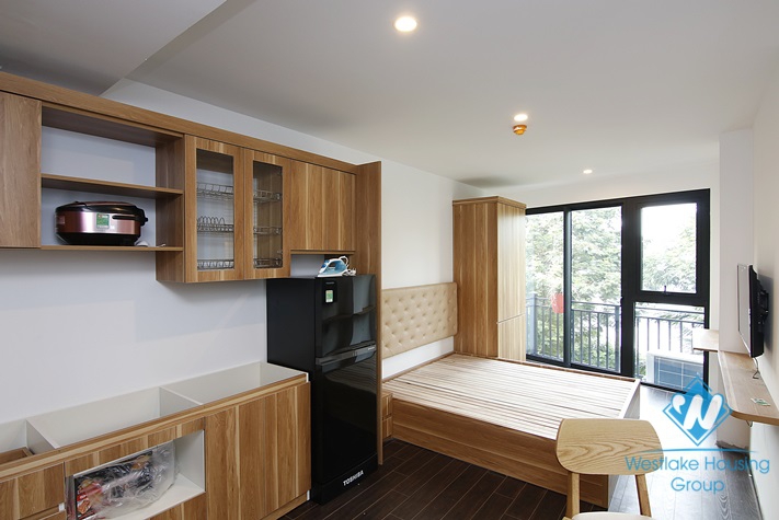 A brand-new studio with lake view on Tran Vu street, Truc Bach area, Ba Dinh